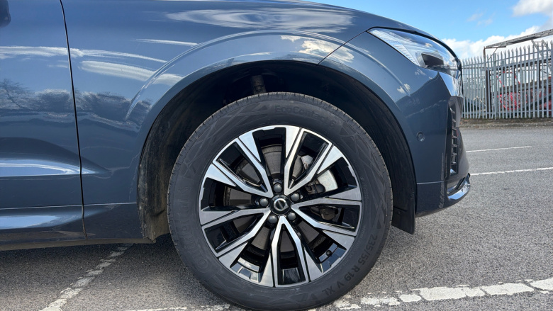 Volvo Xc60 2.0 B4P Plus Dark 5dr Geartronic Petrol Estate